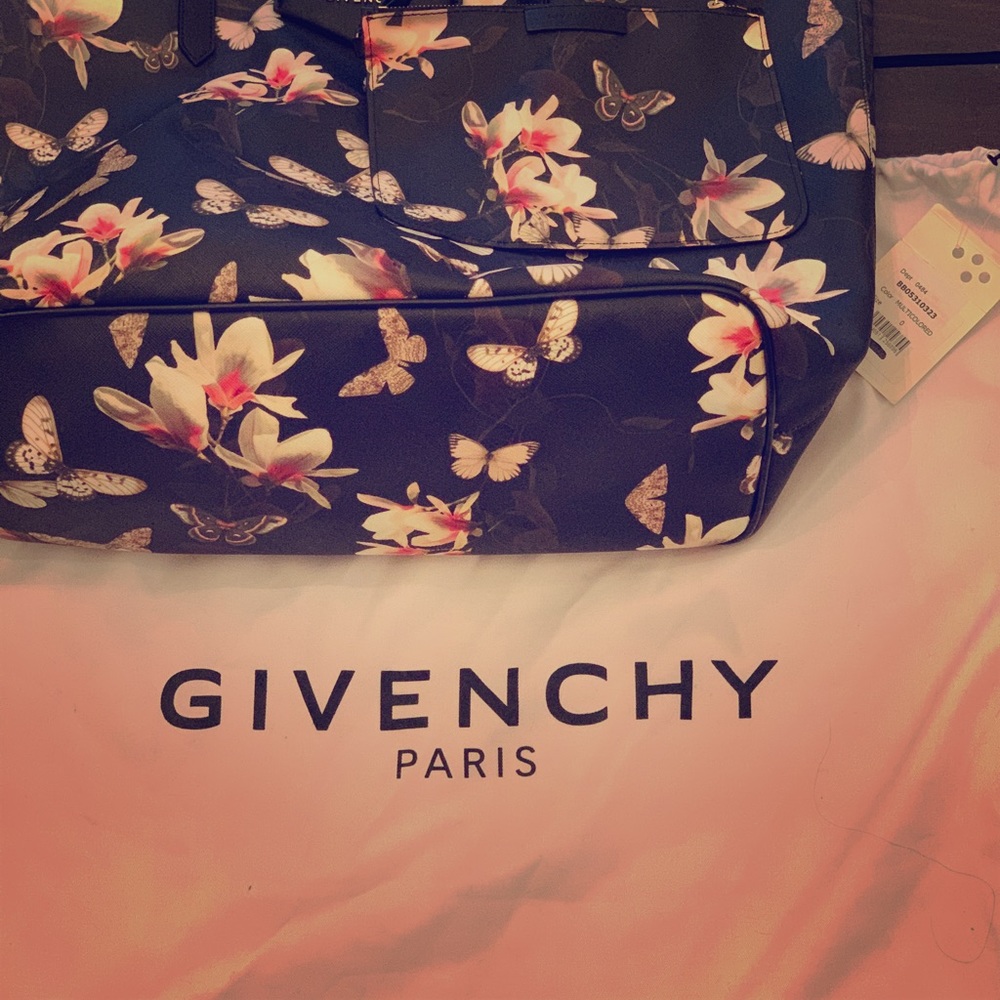 Givenchy Antigona Magnolia Floral Shopper Tote